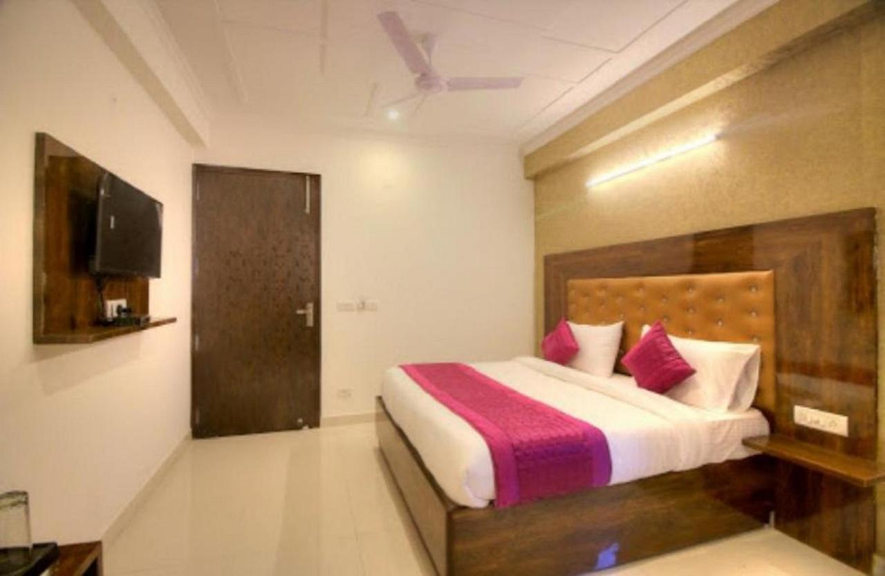 Hotel Ark Avalon- Near Delhi Airport, New Delhi Nova Deli Exterior foto